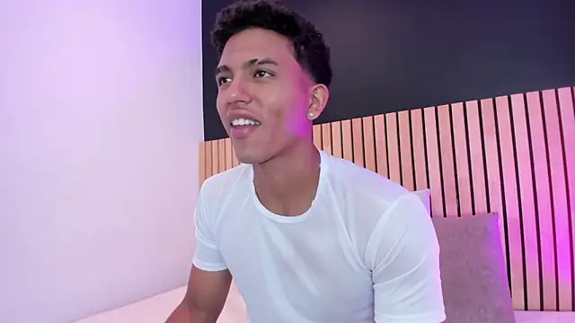 jhoystrong  online show from 02.25.26