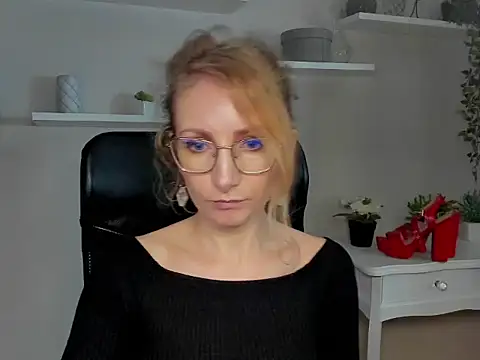 CinderellaMoon online show from 02.26.26