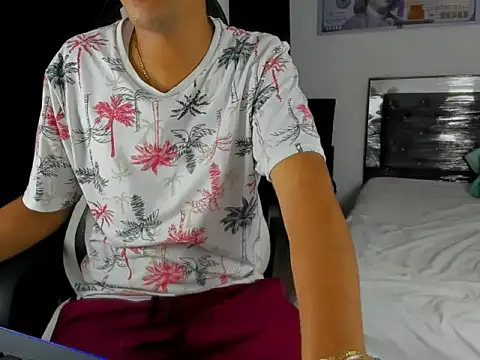 Snapshot of badboy_master chatting on 02.25.26 badboy master online show from 02.25.26