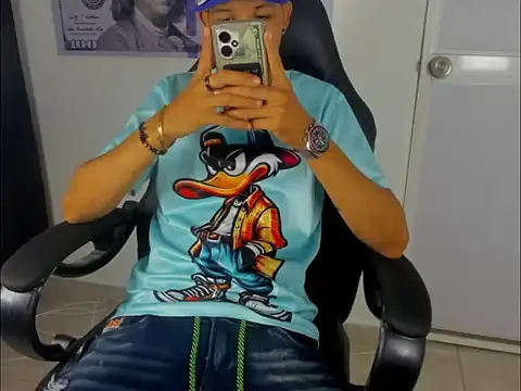 Snapshot of badboy_master chatting on 03.15.26 badboy master online show from 03.15.26