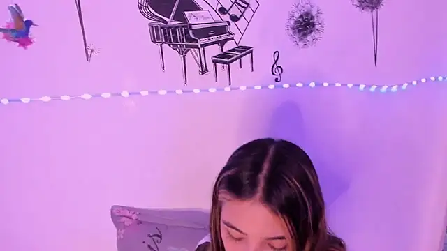 Snapshot of Sophie_vega1 chatting on 07.19.26 Sophie vega1 online show from 07.19.26