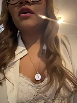 Snapshot of ludmila_x chatting on 03.04.26 ludmila x online show from 03.04.26