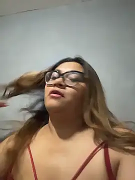 Snapshot of ludmila_x chatting on 03.24.26 ludmila x online show from 03.24.26