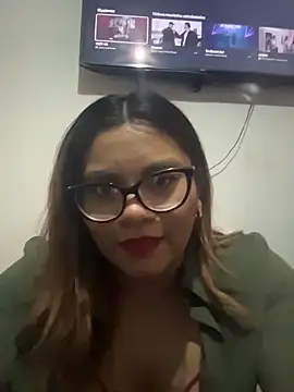 Snapshot of ludmila_x chatting on 03.25.26 ludmila x online show from 03.25.26