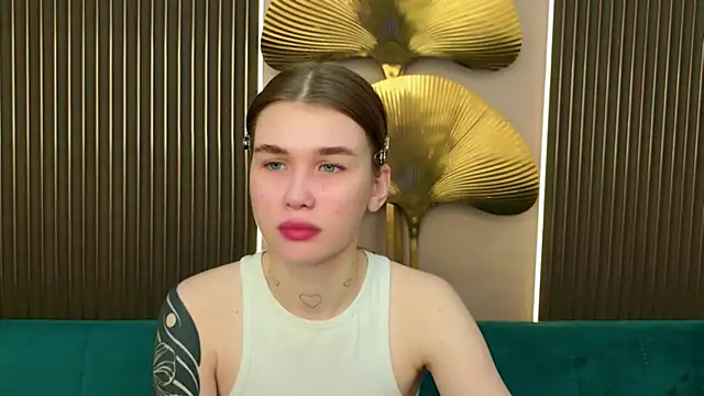 Hana Watt online show from 03.17.26