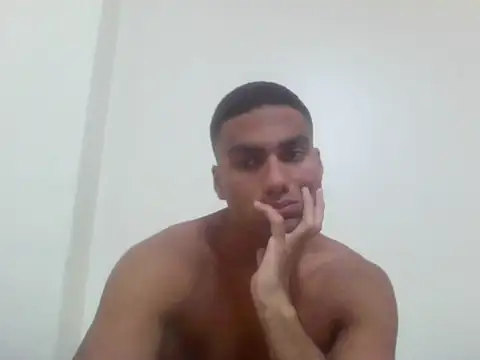 Snapshot of paulobonaventuree chatting on 04.08.26 paulobonaventuree online show from 04.08.26