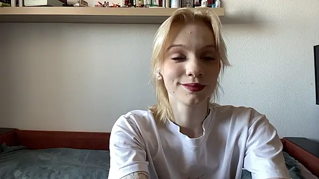 HirokoMassengills online show from 03.10.26