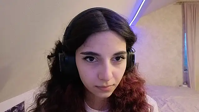 Blissmissataeses online show from 02.18.26