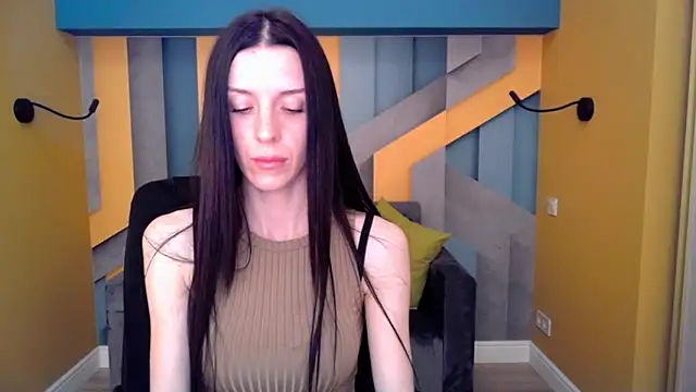 NoirDiva online show from 04.23.26