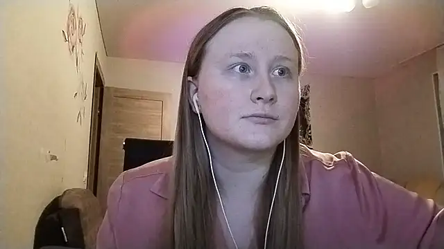 AnikaLipps online show from 04.06.26