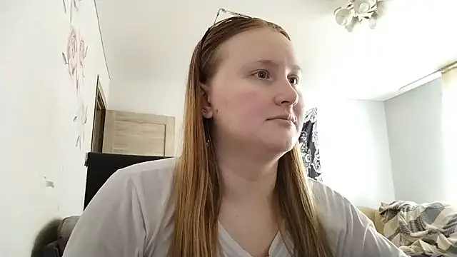 AnikaLipps online show from 06.10.26