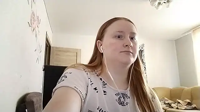AnikaLipps online show from 08.05.26