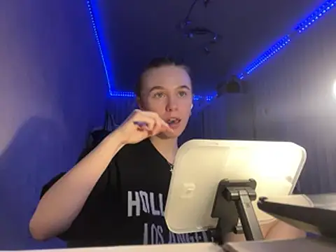 melissashineee online show from 02.25.26