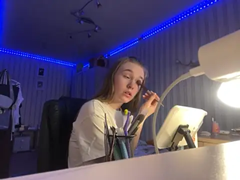 melissashineee online show from 03.04.26