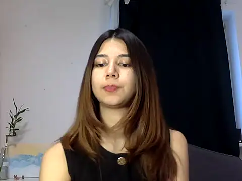 KiraVixenSweet online show from 03.11.26