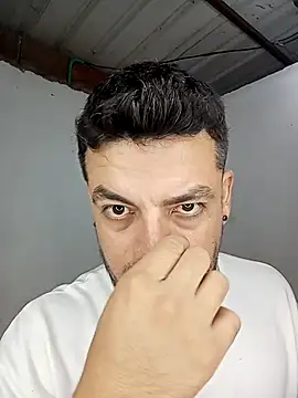 Gissele Rubi online show from 03.05.26