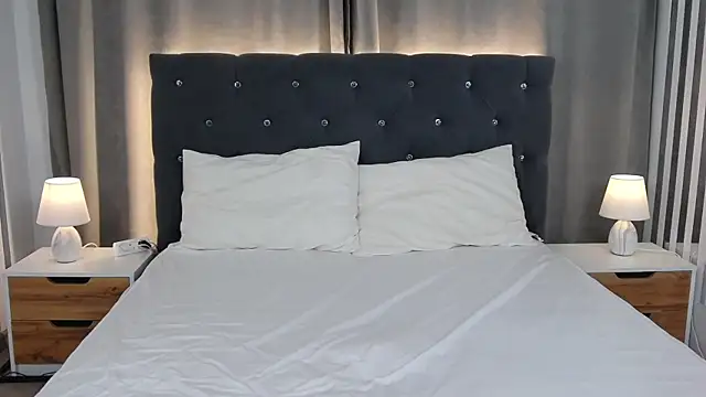 VikkyVonn online show from 06.19.26