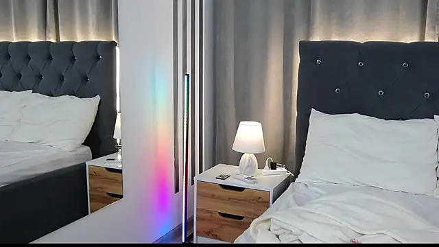 Snapshot of VikkyVonn chatting on 07.17.26 VikkyVonn online show from 07.17.26