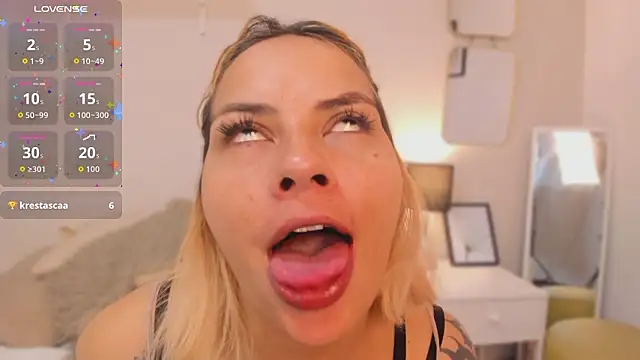 ScarleetBunny online show from 03.07.26