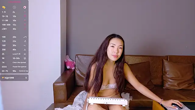 queenxbae online show from 03.09.26