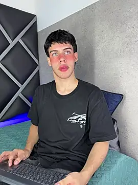 Lucian-greyy online show from 03.05.26