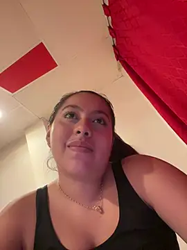 Snapshot of Emiily_joee_ chatting on 06.27.26 Emiily joee online show from 06.27.26