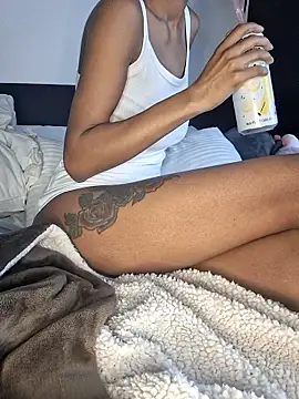 Cinnamonbunn online show from 02.18.26