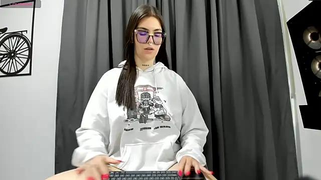 Daniella Wildx online show from 04.27.26