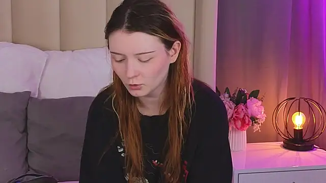 AlyssFrost online show from 06.18.26