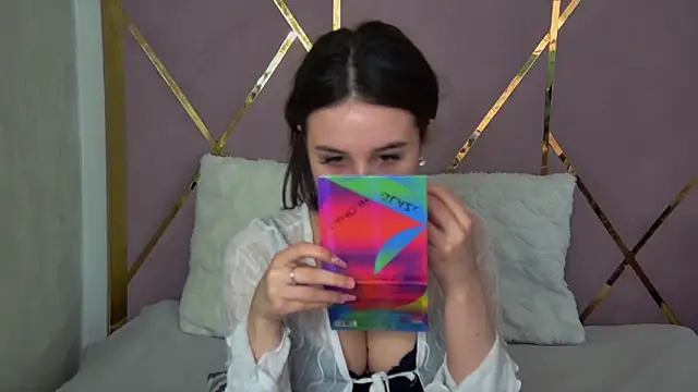 LanaLedger online show from 05.02.26