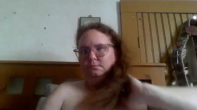 naughty queen1 online show from 04.30.26