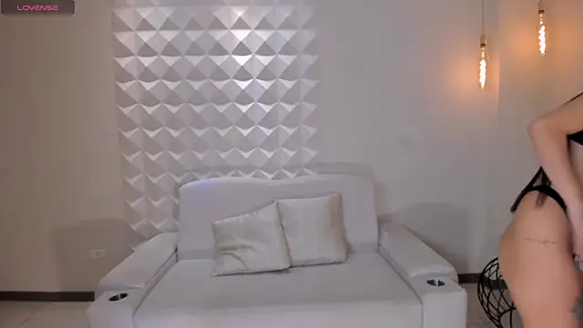 AmaraDivine online show from 07.22.26