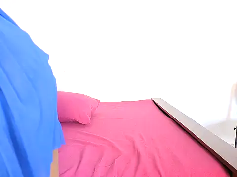 Liyona s online show from 04.26.26