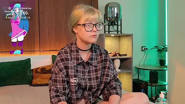MoliQin online show from 07.30.26