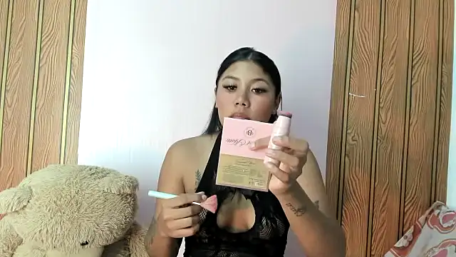 Snapshot of valenttina_narvaez chatting on 05.11.26 valenttina narvaez online show from 05.11.26