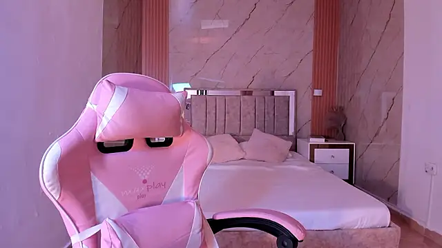 your whore Salome online show from 02.27.26