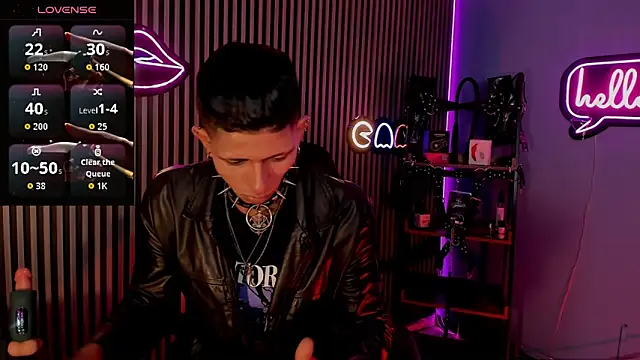 Maximoking26 online show from 04.28.26