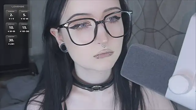 Snapshot of SinSpirits chatting on 02.21.26 SinSpirits online show from 02.21.26