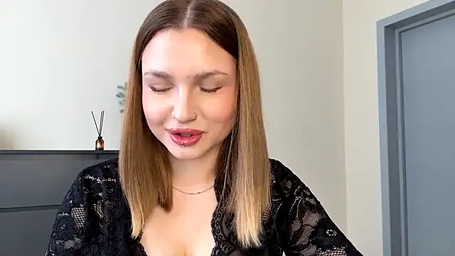 PledHoly online show from 03.04.26