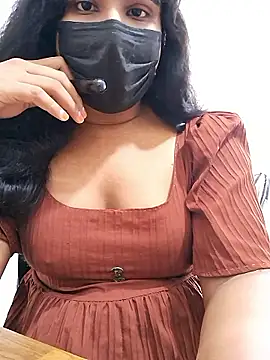 Queen Saara online show from 02.24.26