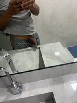 Snapshot of twink231 chatting on 04.26.26 twink231 online show from 04.26.26