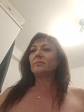 SaraGina online show from 04.24.26