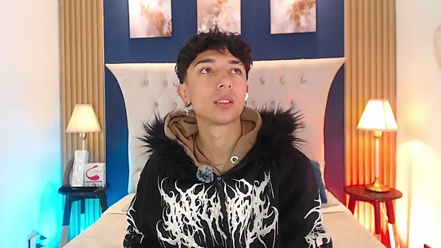 Aiden Rivers  online show from 07.17.26