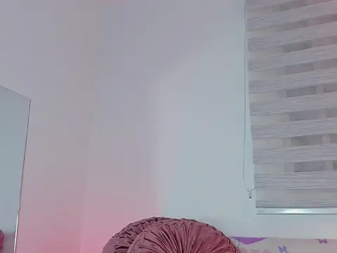 yourlollypetite online show from 03.08.26