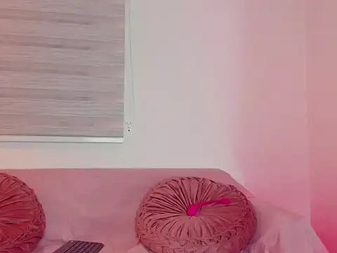 yourlollypetite online show from 03.08.26