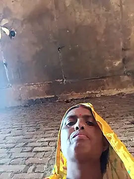 Snapshot of Hot_re83 chatting on 03.02.26 Hot re83 online show from 03.02.26