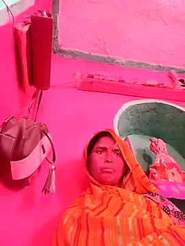 Snapshot of Hot_re83 chatting on 03.08.26 Hot re83 online show from 03.08.26