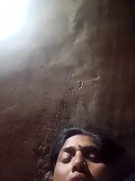 Snapshot of Hot_re83 chatting on 03.11.26 Hot re83 online show from 03.11.26