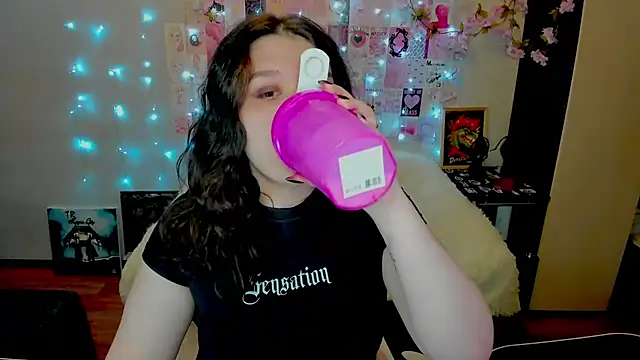 Kate Acid online show from 05.16.26
