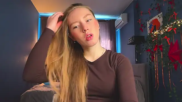 Snapshot of Anna_Kare chatting on 03.12.26 Anna Kare online show from 03.12.26